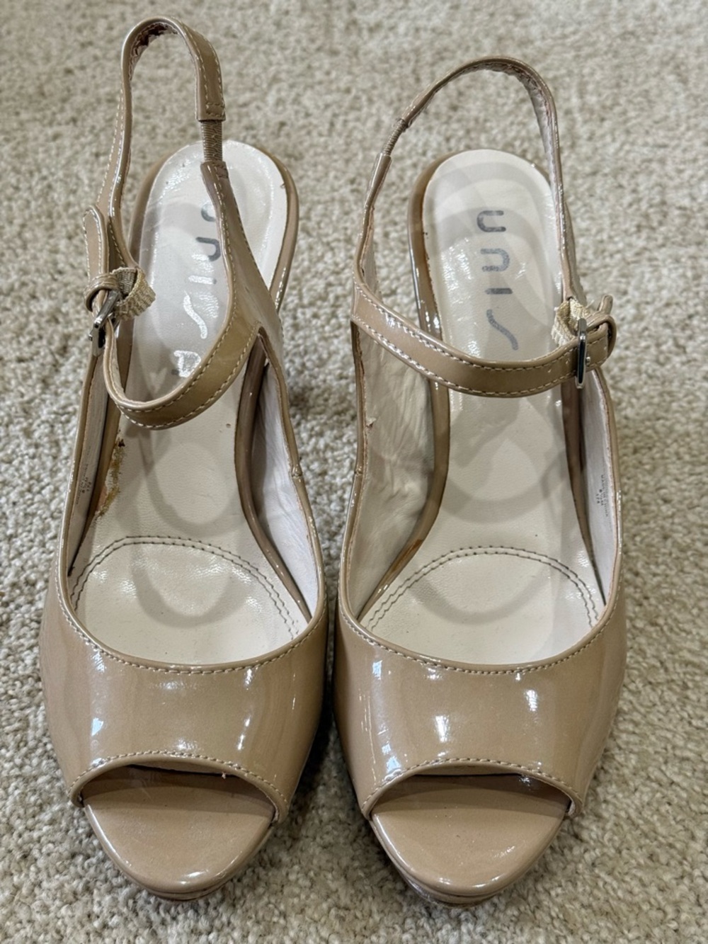 Unisa Beige Patent Leather Slingback Peep-Toe Heels Size 8.5M